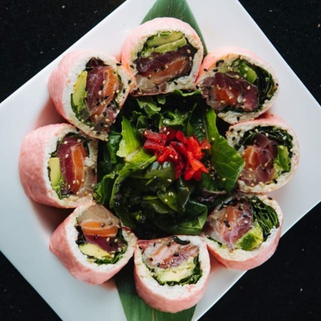 Beautiful Lady Roll.